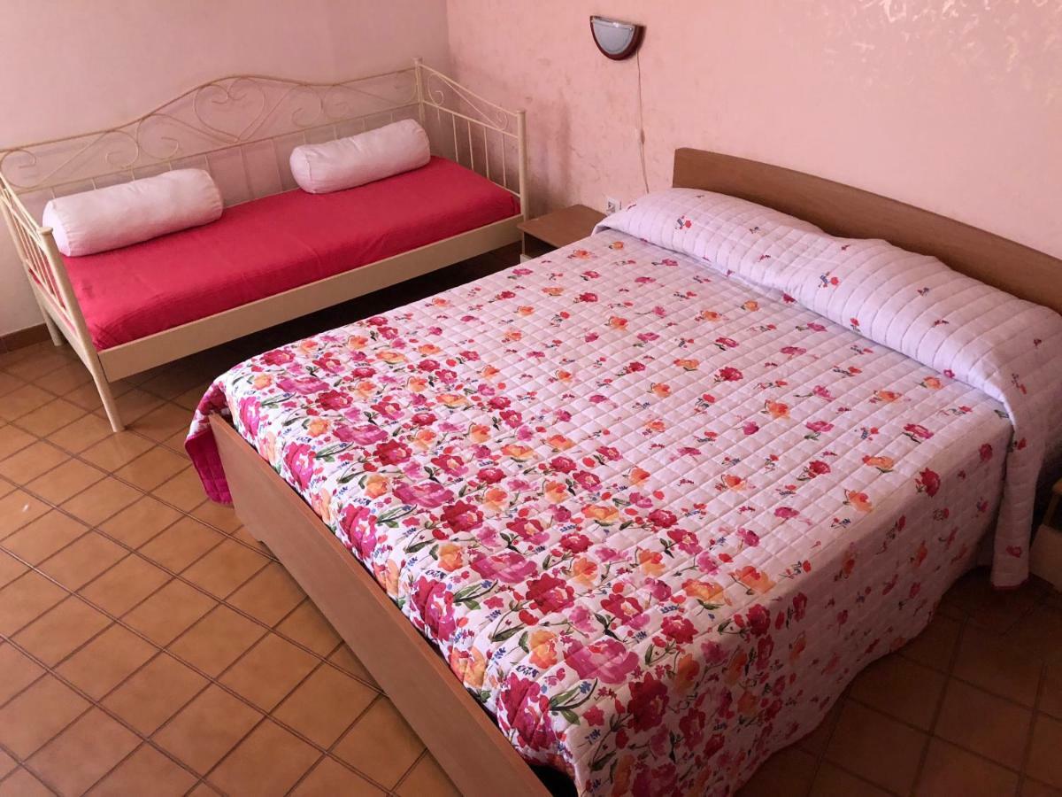 Apartment Romina Tergu Ngoại thất bức ảnh